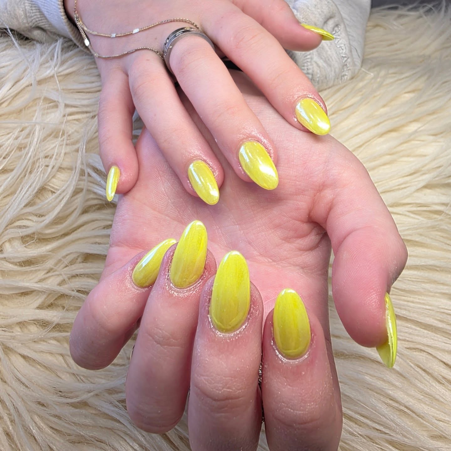 Lemon Pearl full set nail art by Terry